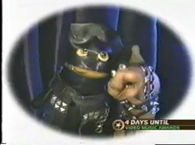 Still from Sifl & Olly